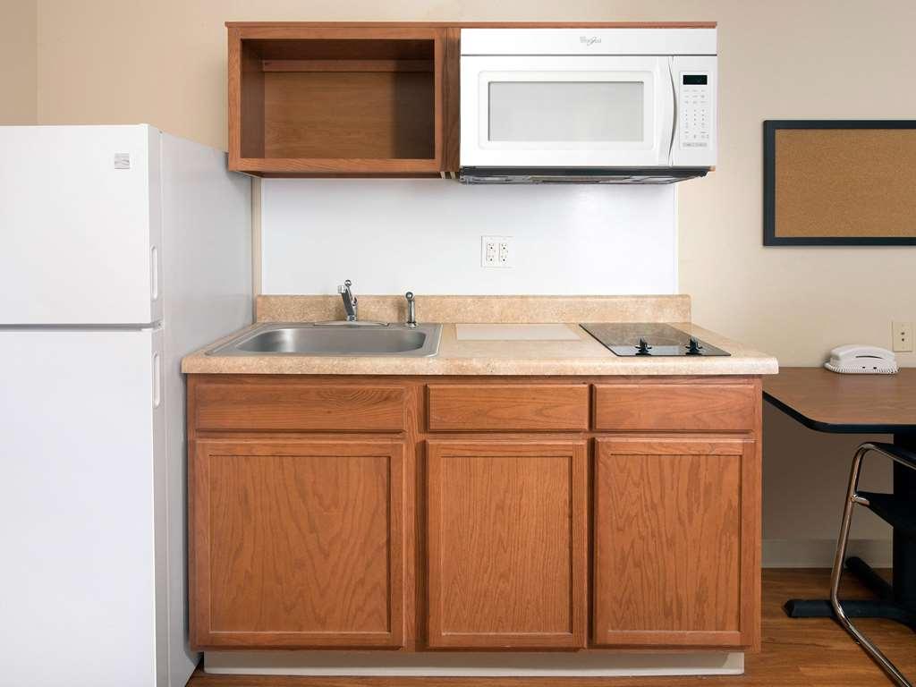 Extended Stay America Select Suites - Indianapolis - 格林伍德 客房 照片