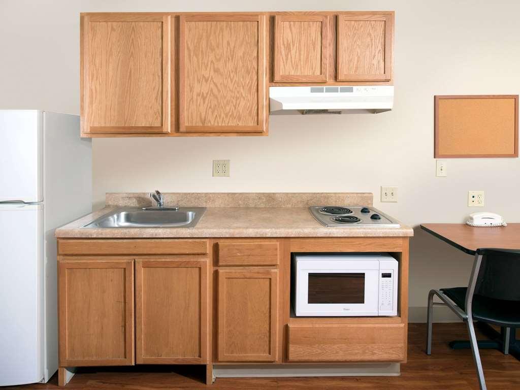 Extended Stay America Select Suites - Indianapolis - 格林伍德 客房 照片